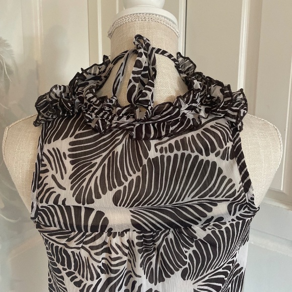 Charlotte Russe Black & White Leaf Print Ruffle Blouse with Tie Neck, Size XS - Picture 7 of 16
